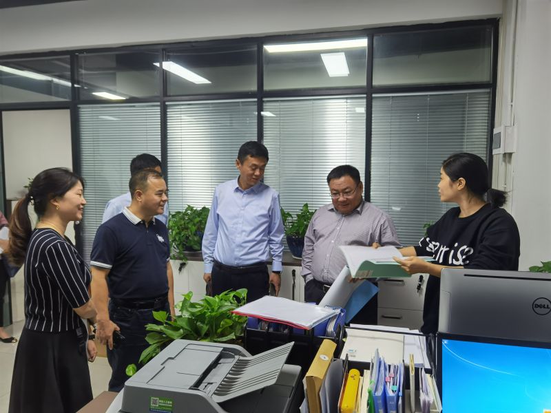 洛陽維度能源產(chǎn)業(yè)園有限公司，入選國家中小企業(yè)公共服務(wù)示范平臺。